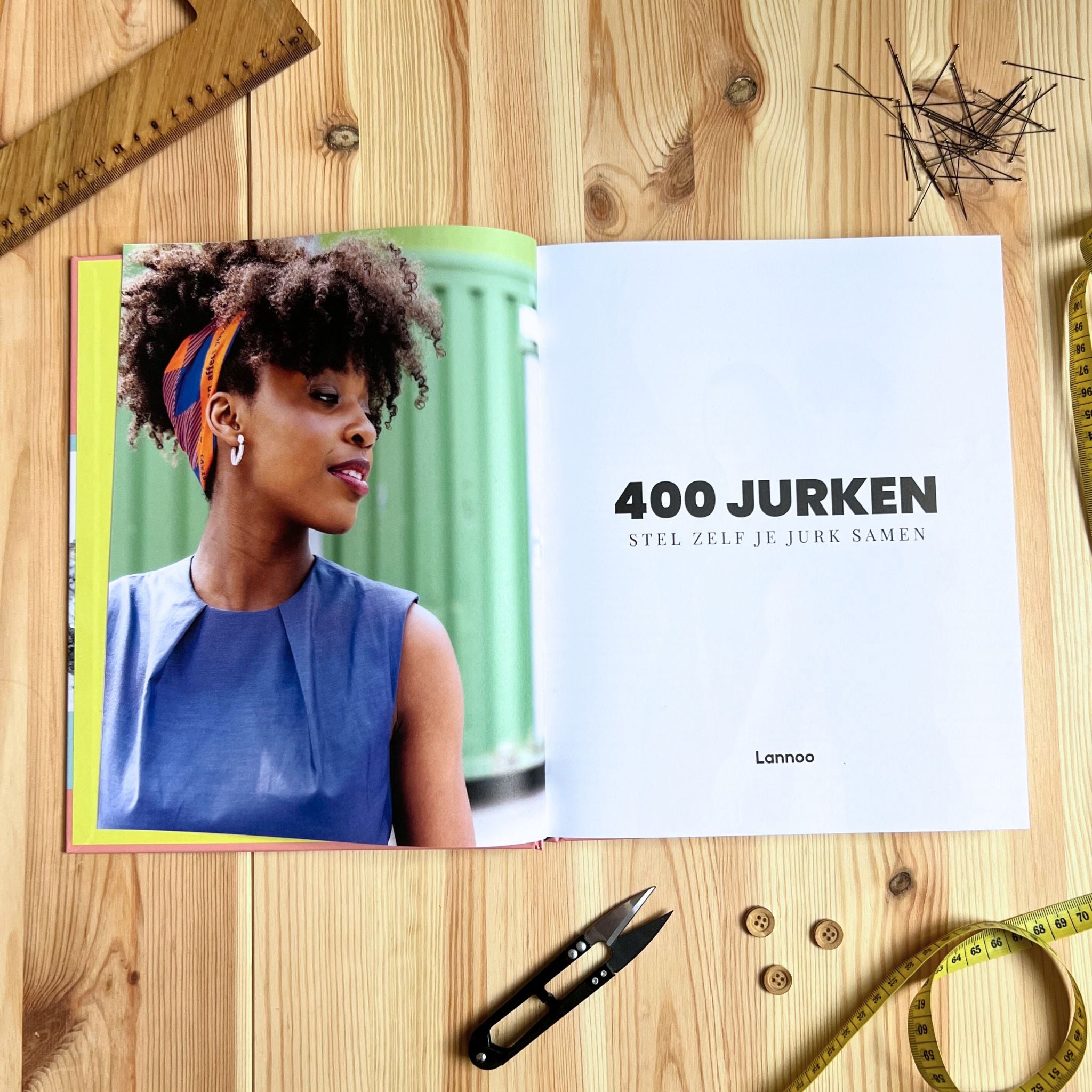 Book '400 jurken' - DUTCH